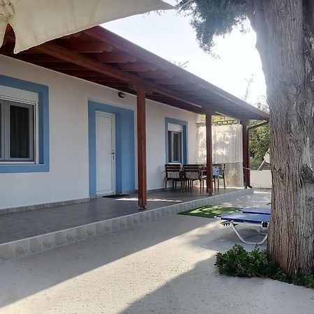 Porto Almira Beachfront House Нікіті Екстер'єр фото