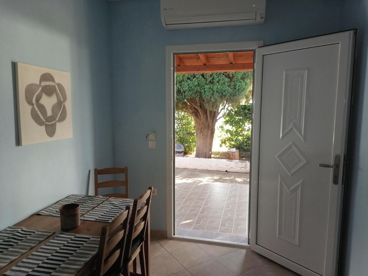 Porto Almira Beachfront House Нікіті Екстер'єр фото