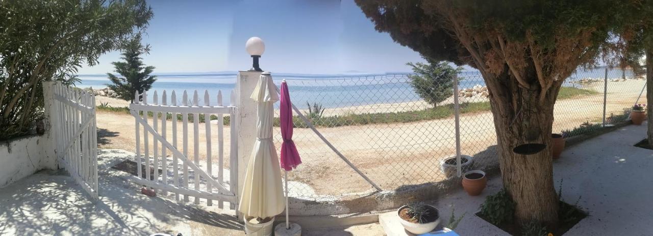 Porto Almira Beachfront House Нікіті Екстер'єр фото