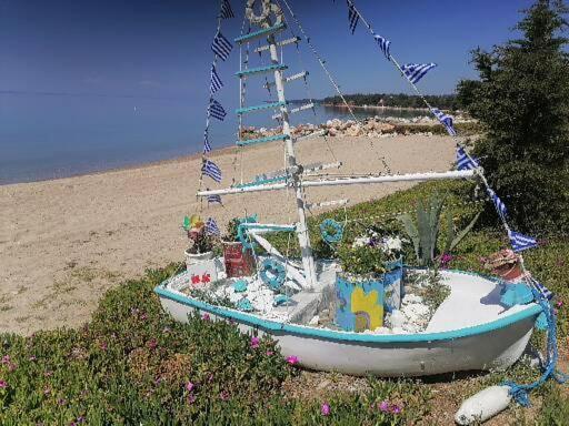 Porto Almira Beachfront House Нікіті Екстер'єр фото