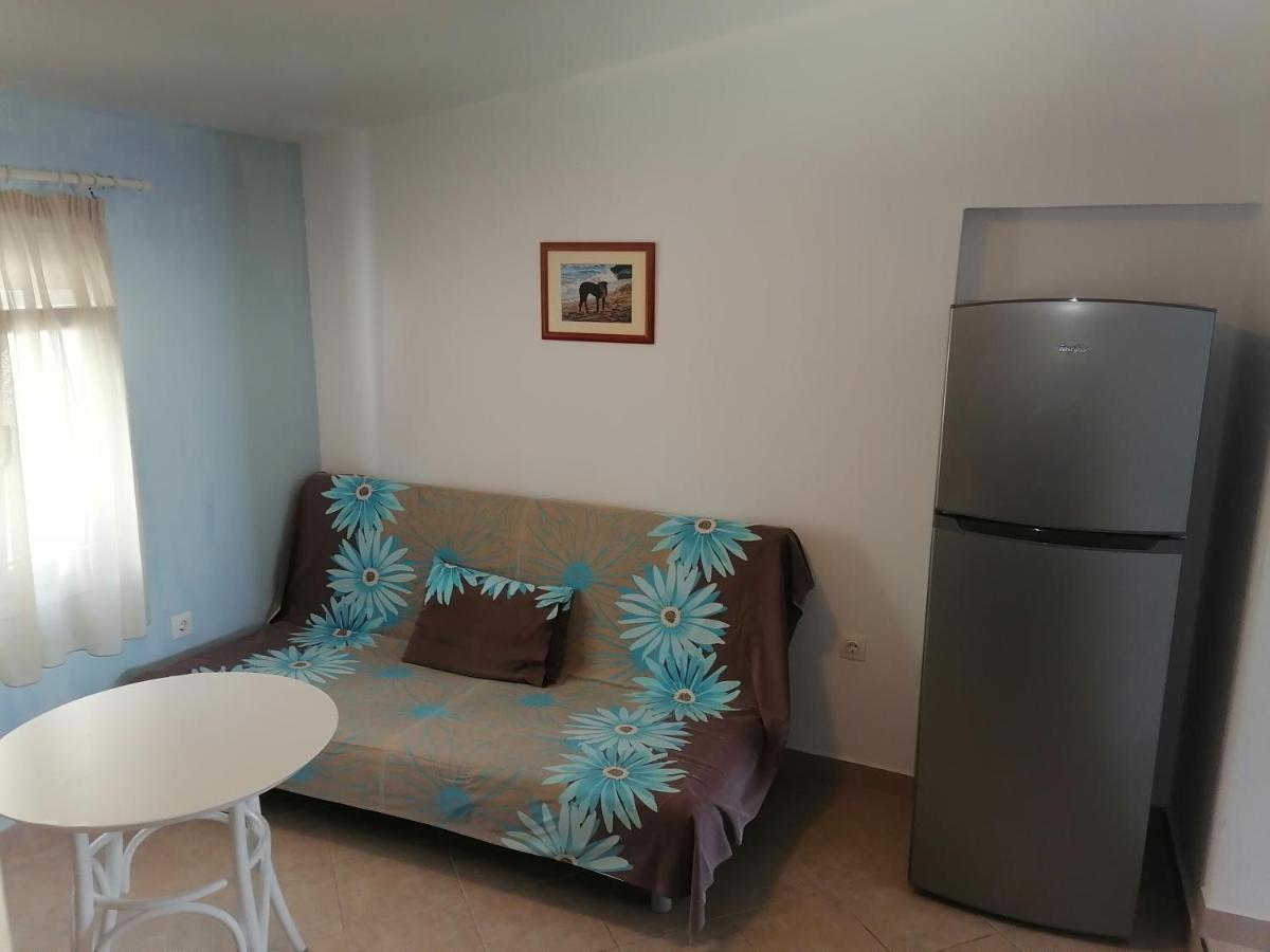 Porto Almira Beachfront House Нікіті Екстер'єр фото