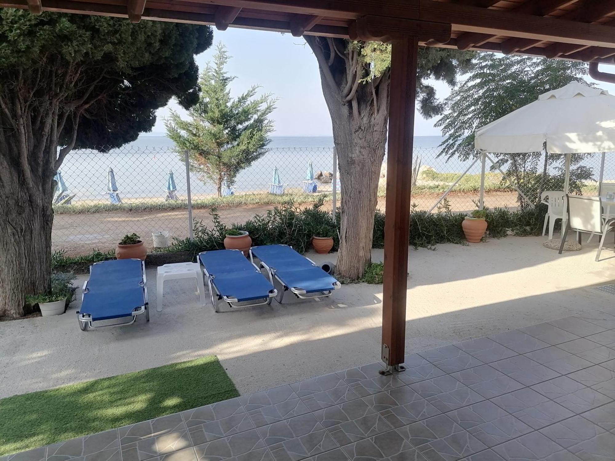 Porto Almira Beachfront House Нікіті Екстер'єр фото